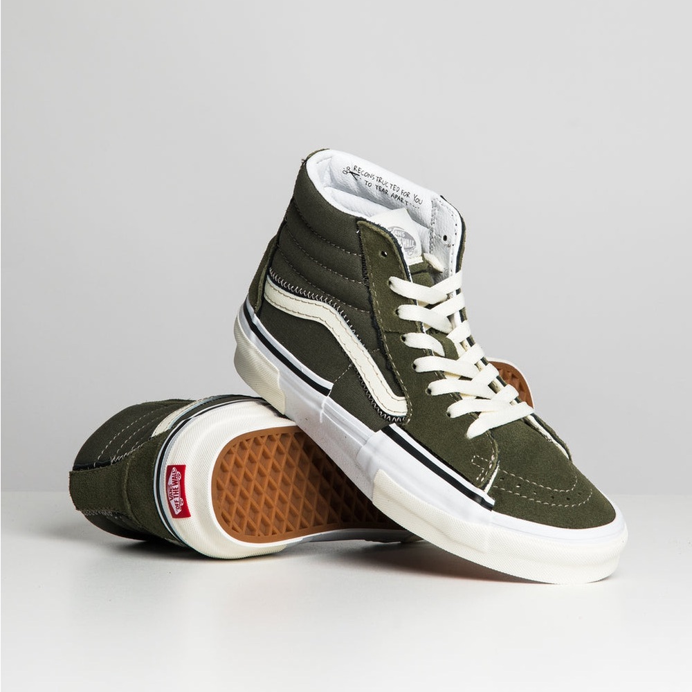 NWOT Vans Sk8-Hi Reconstruct Sneakers